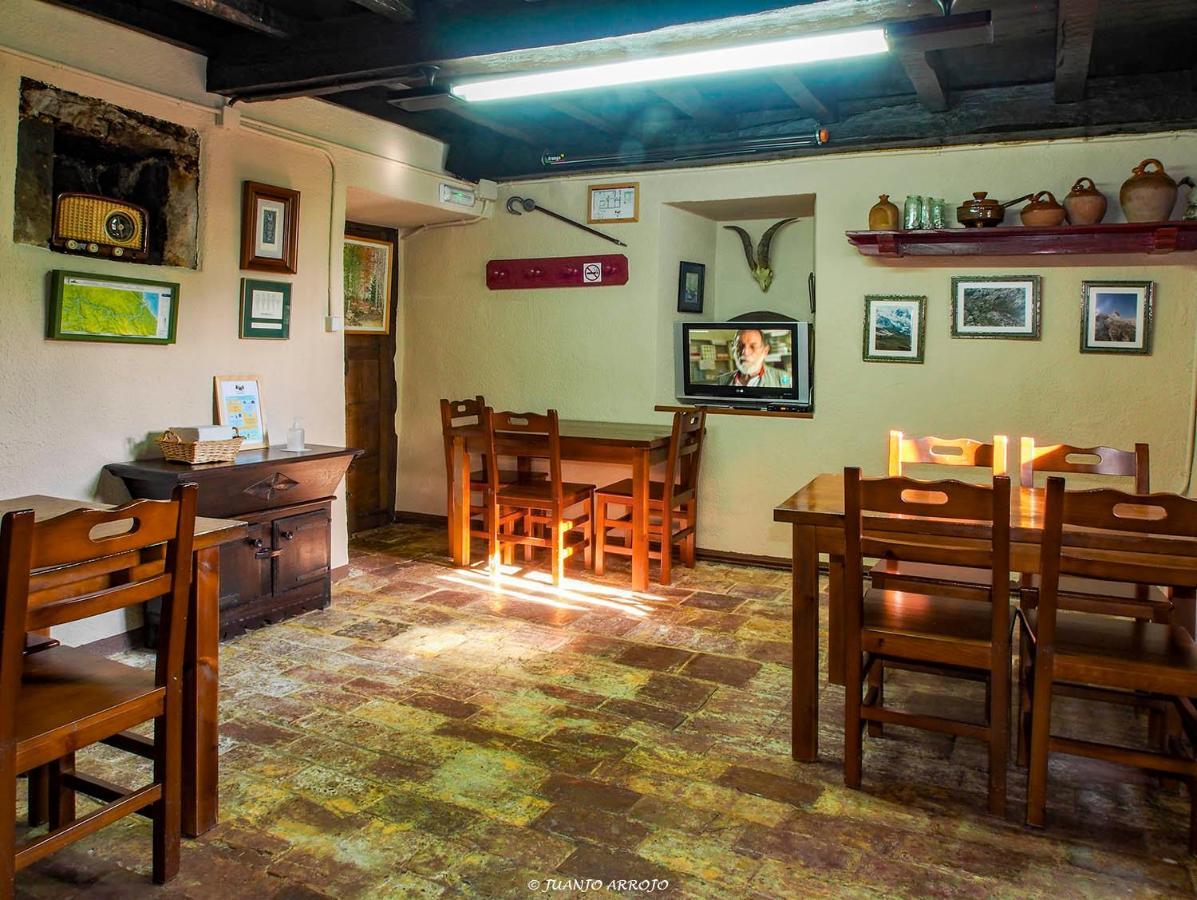 Casa De La Montana Albergue Turistico Avín Buitenkant foto