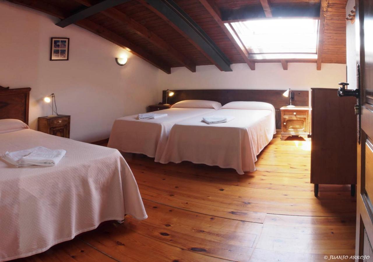 Casa De La Montana Albergue Turistico Avín Buitenkant foto