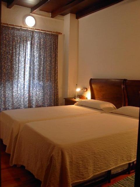 Casa De La Montana Albergue Turistico Avín Kamer foto